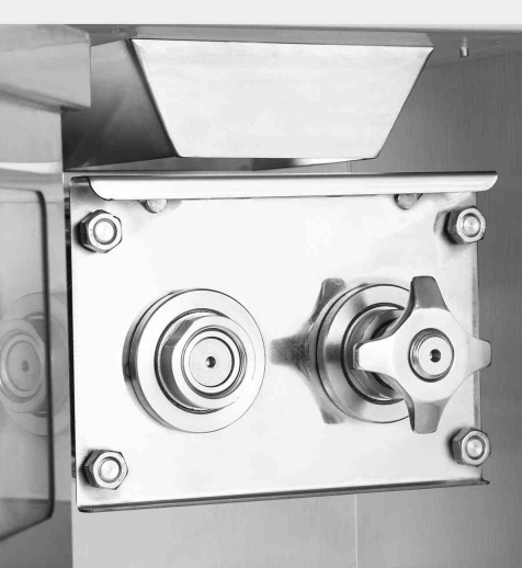 BASIN STYLE MEAT GRINDER ADN SLICER