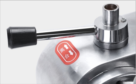 POWERFUL MEAT GRINDER AND SLICER